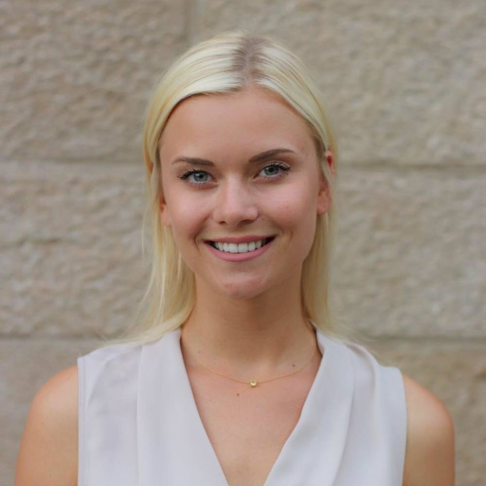 Meet your Posher, Carly